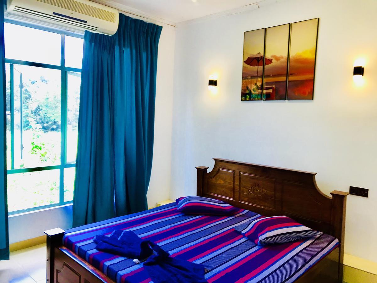Travellers Halt Hotel Ratnapura Ngoại thất bức ảnh