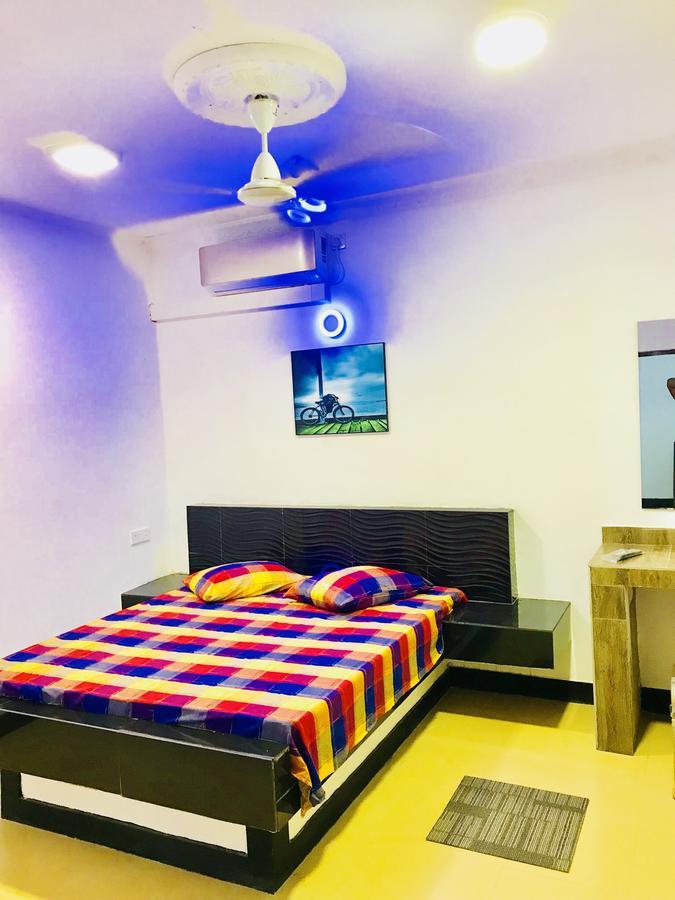 Travellers Halt Hotel Ratnapura Ngoại thất bức ảnh