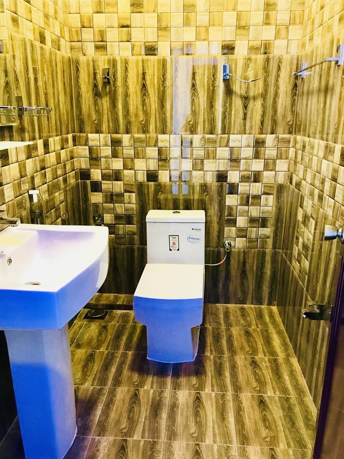 Travellers Halt Hotel Ratnapura Ngoại thất bức ảnh