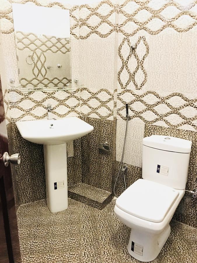 Travellers Halt Hotel Ratnapura Ngoại thất bức ảnh